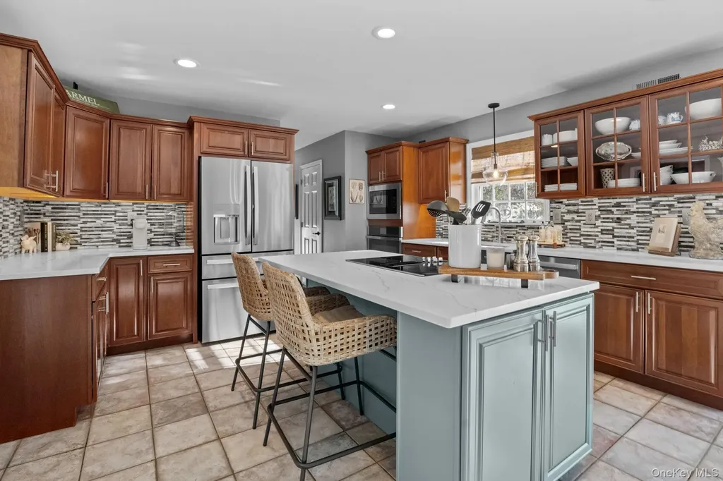 6 Ridge Circle Mahopac NY 10541