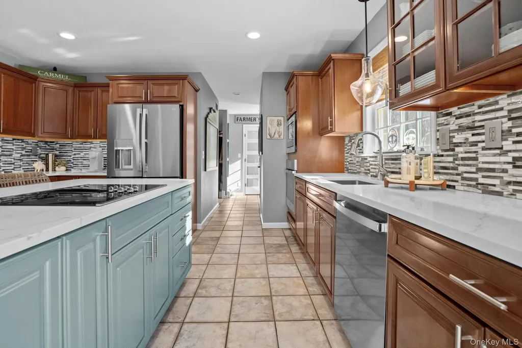 6 Ridge Circle Mahopac NY 10541
