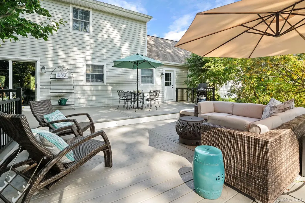 6 Ridge Circle Mahopac NY 10541