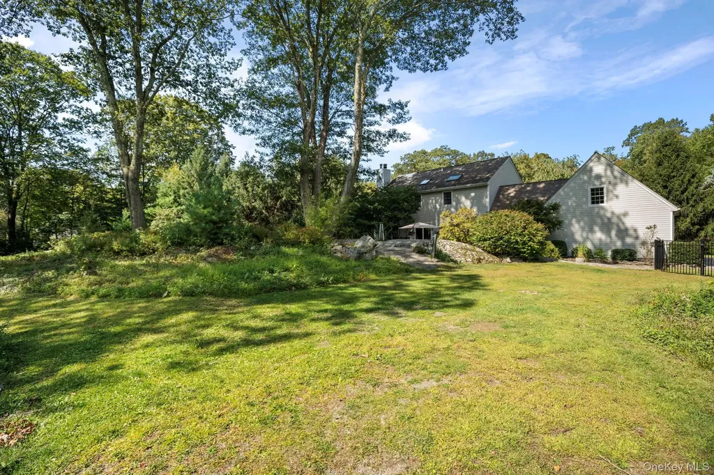 6 Ridge Circle Mahopac NY 10541