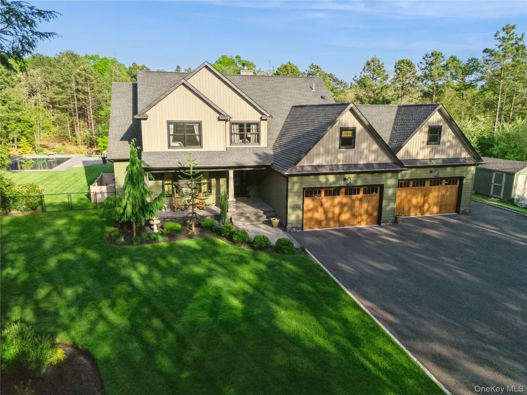 20 Jonah Road Miller Place NY 11764