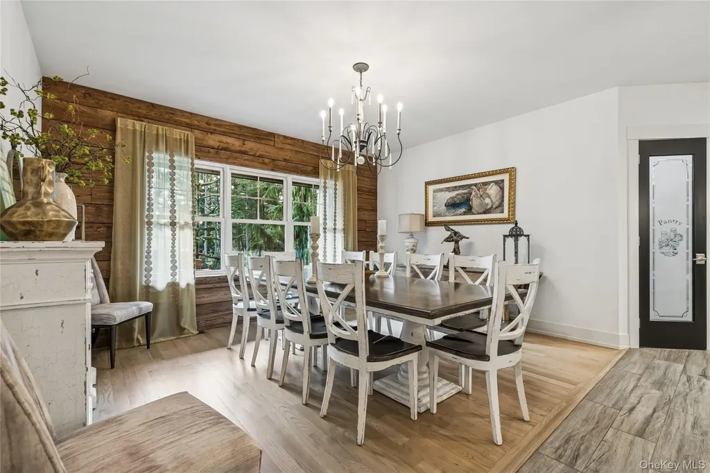 20 Jonah Road Miller Place NY 11764