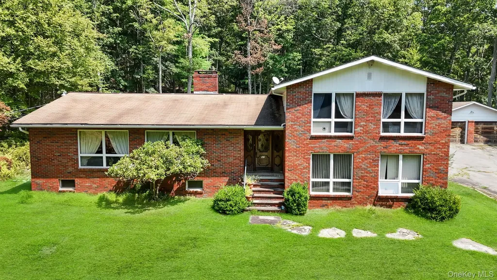 57 Hunczak Boulevard Glen Spey NY 12737