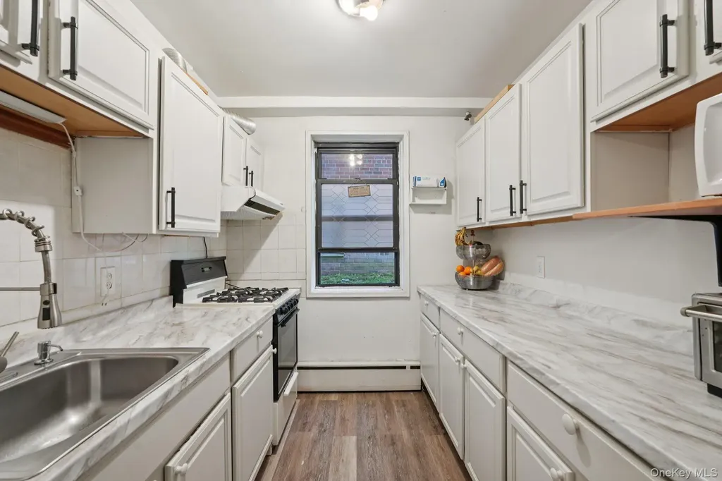 5 Oakdale Manor Suffern NY 10901