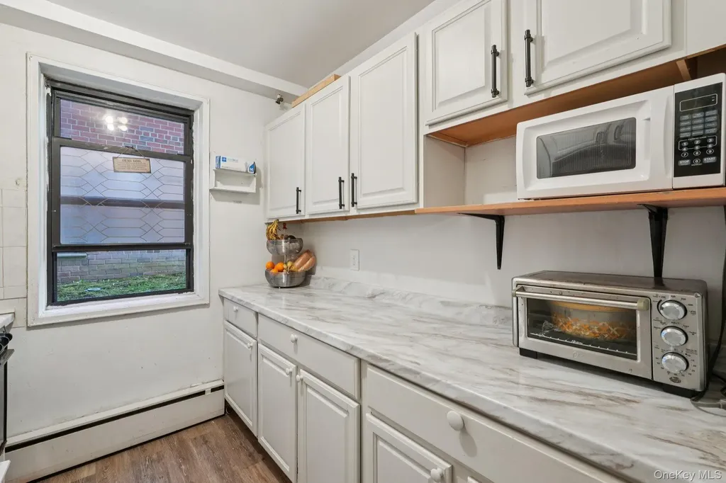 5 Oakdale Manor Suffern NY 10901