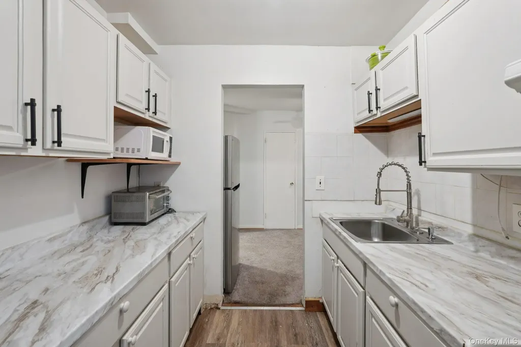 5 Oakdale Manor Suffern NY 10901