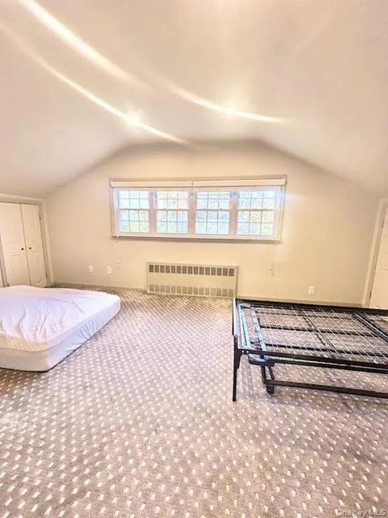 573 Fairway Drive Woodmere NY 11598