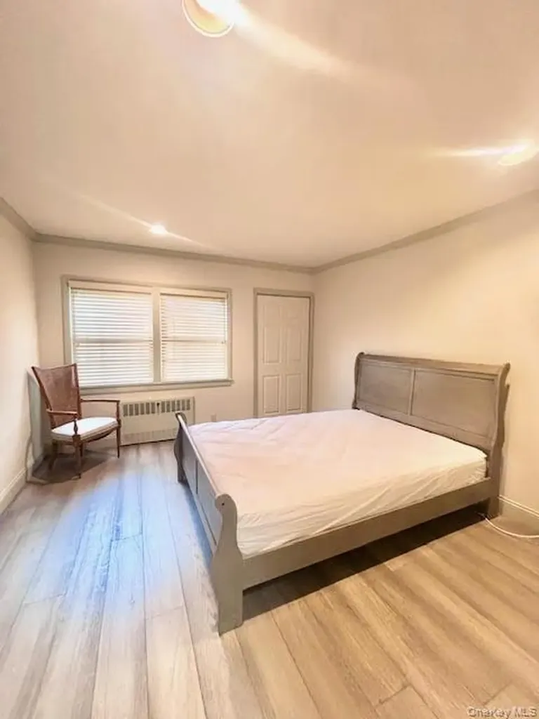 573 Fairway Drive Woodmere NY 11598