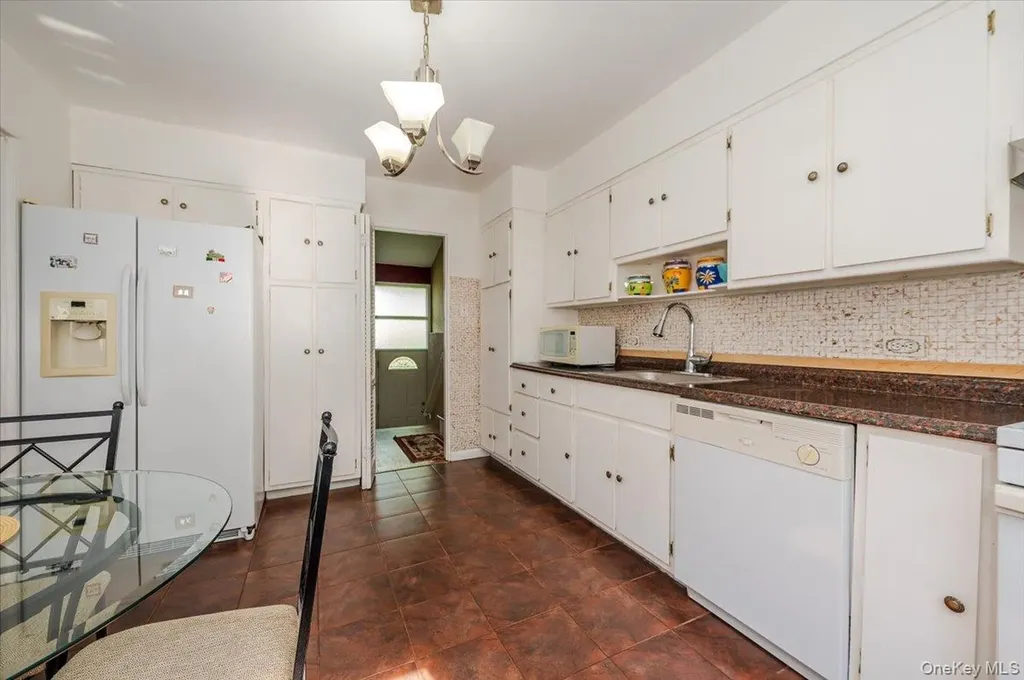79 E Deer Park Road Dix Hills NY 11746