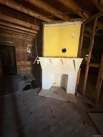 125 S Clinton Avenue Bay Shore NY 11706