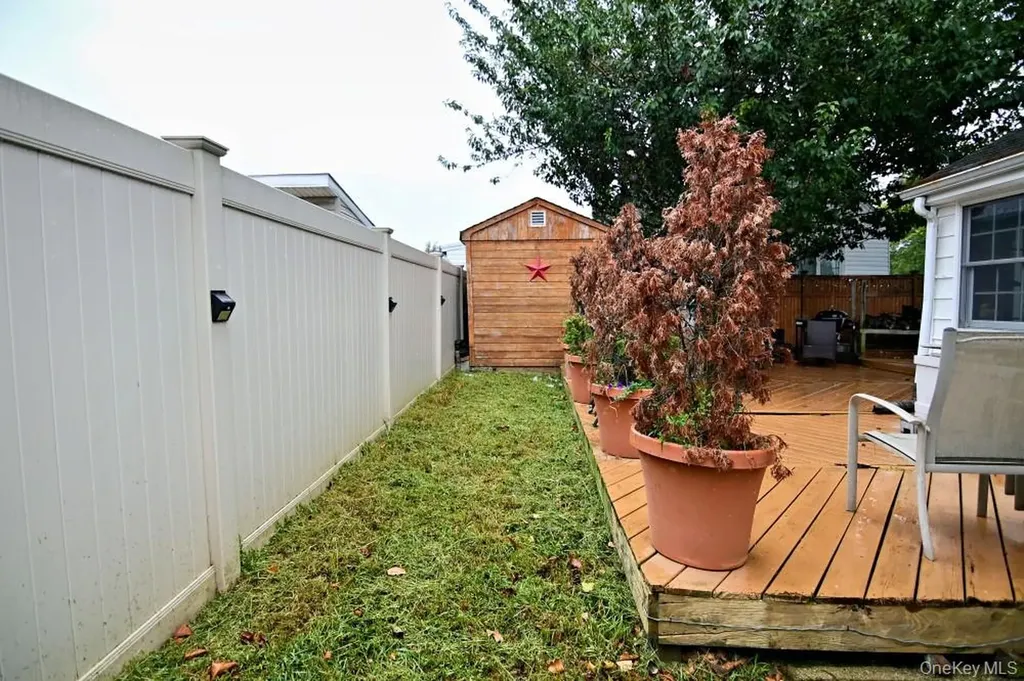 3 N Brook Drive Valley Stream NY 11581