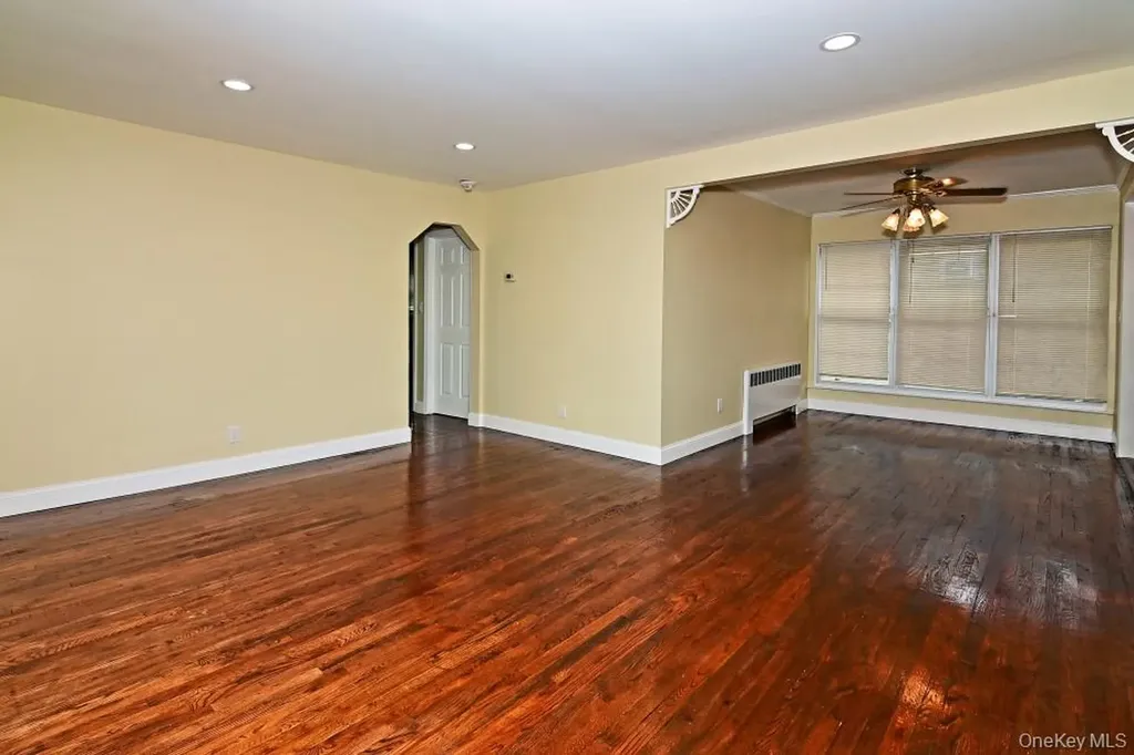 3 N Brook Drive Valley Stream NY 11581