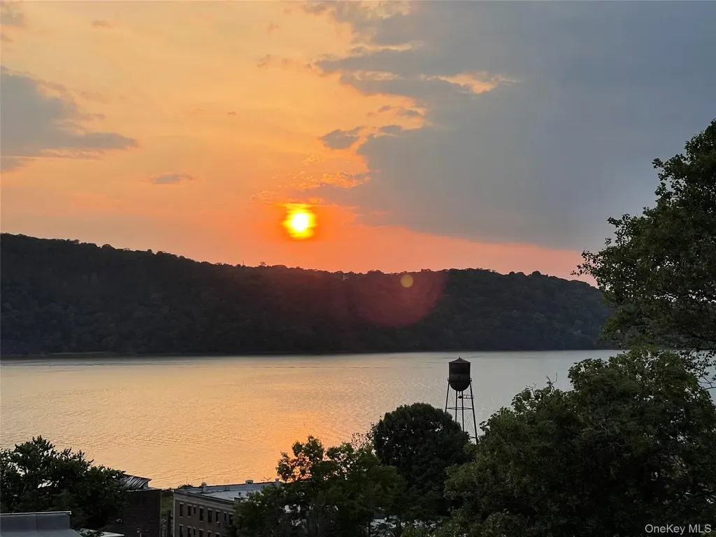 2 Nodine Street Hastings-on-hudson NY 10706