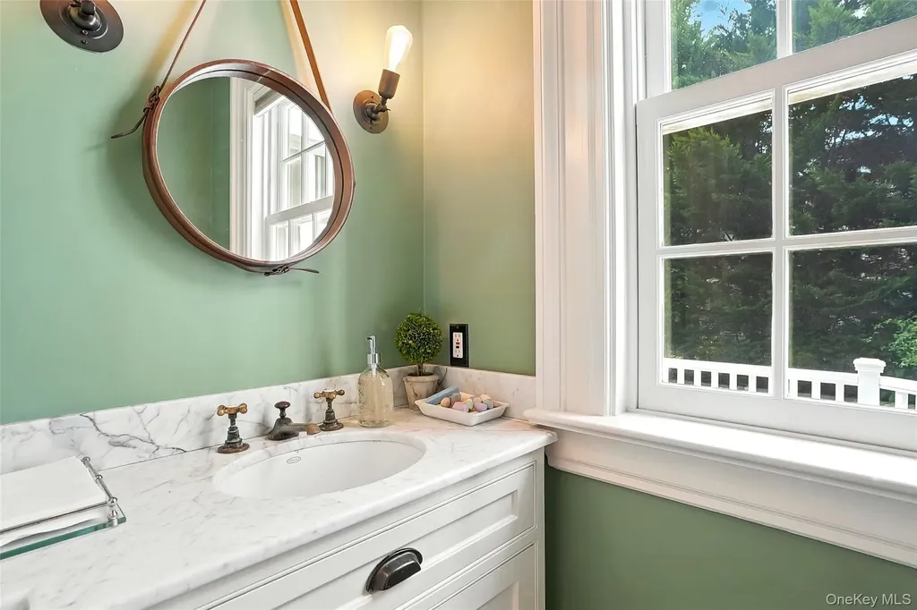 14 Mendota Avenue Rye NY 10580