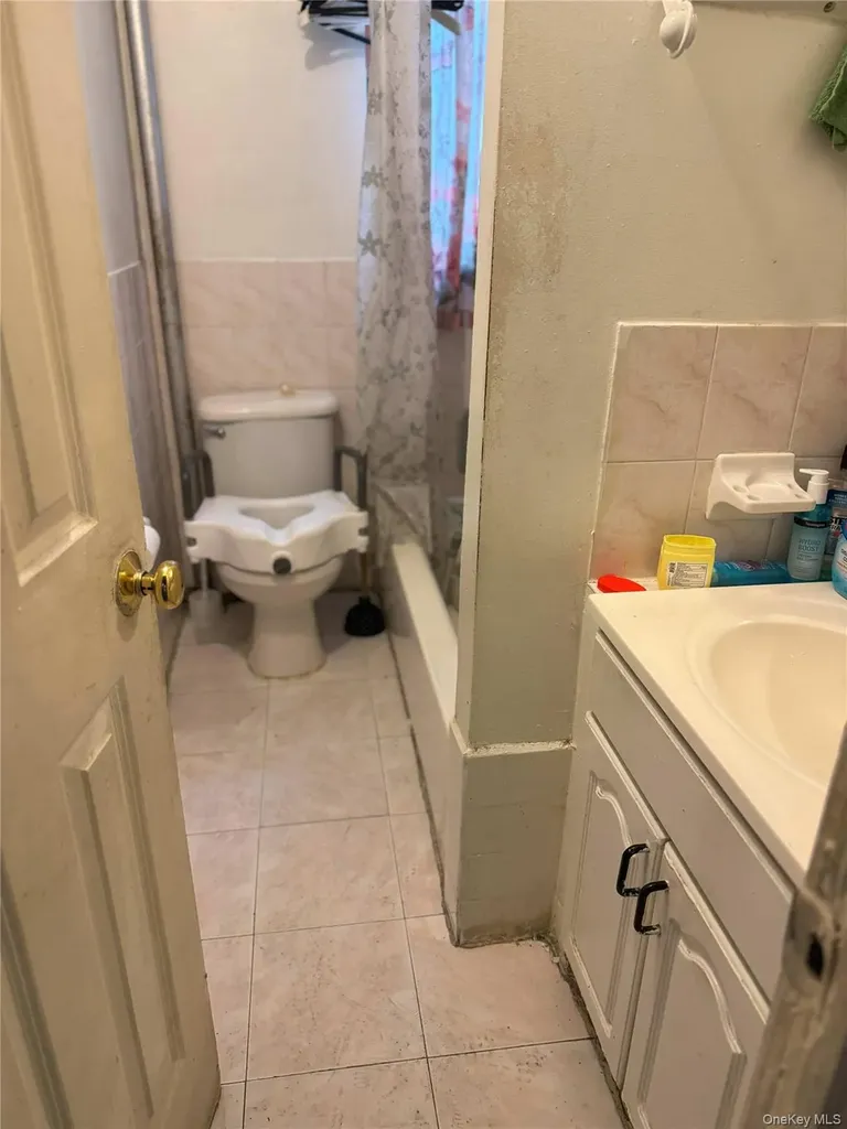 761 Miller Avenue Brooklyn NY 11207