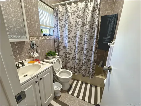 10712 95th Avenue Ozone Park NY 11416
