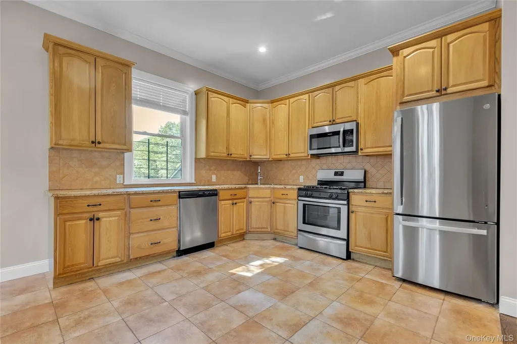 150 S 6th Avenue Mount Vernon NY 10550