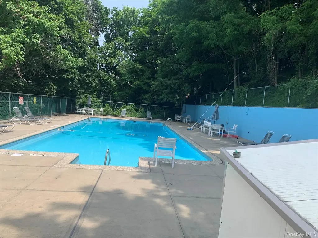 377 N Broadway Yonkers NY 10701
