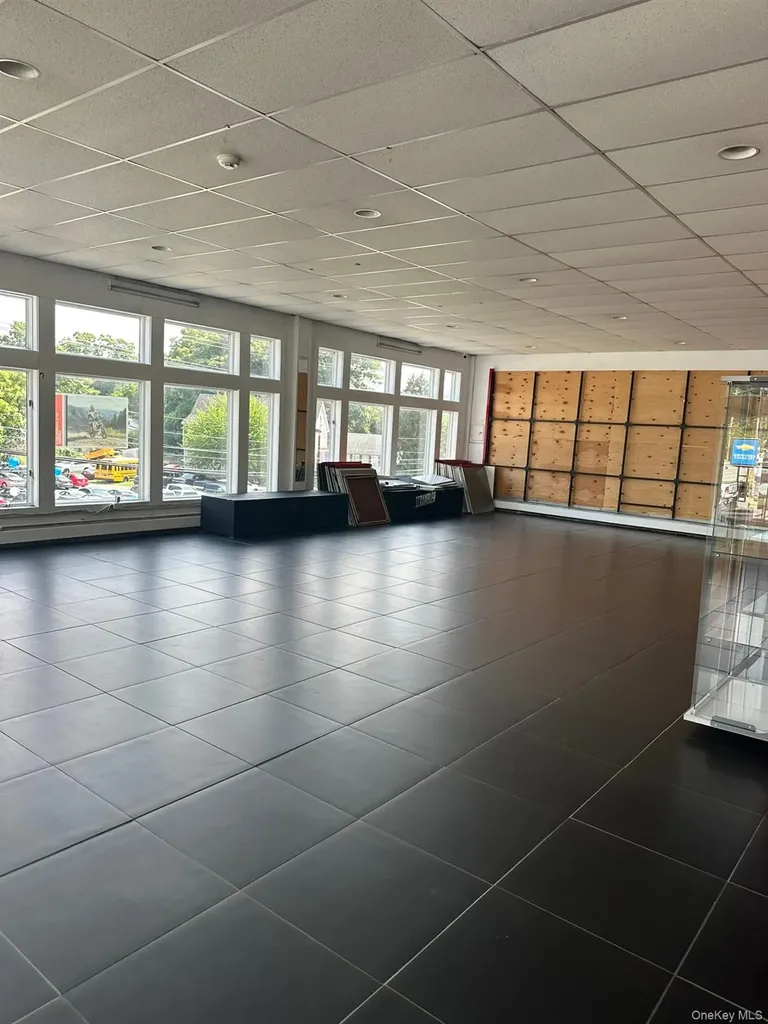 1005 Route 9w Fort Montgomery NY 10922