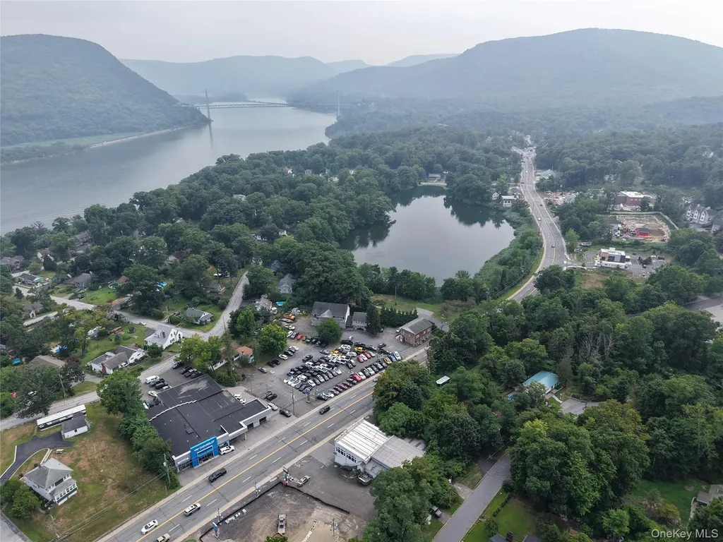 1005 Route 9w Fort Montgomery NY 10922