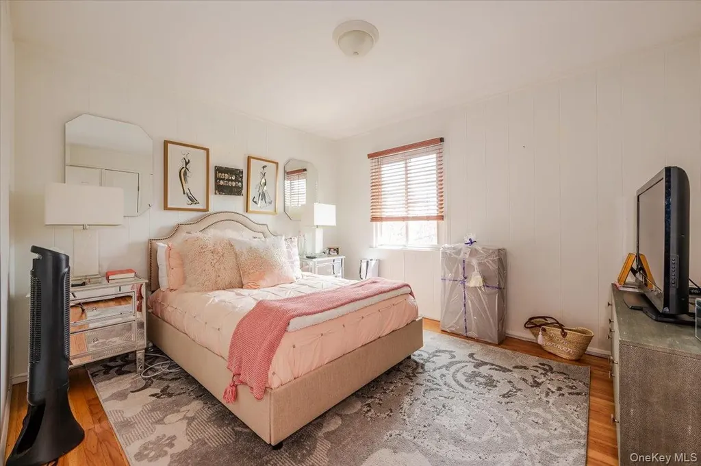 77 Tioga Avenue Atlantic Beach NY 11509