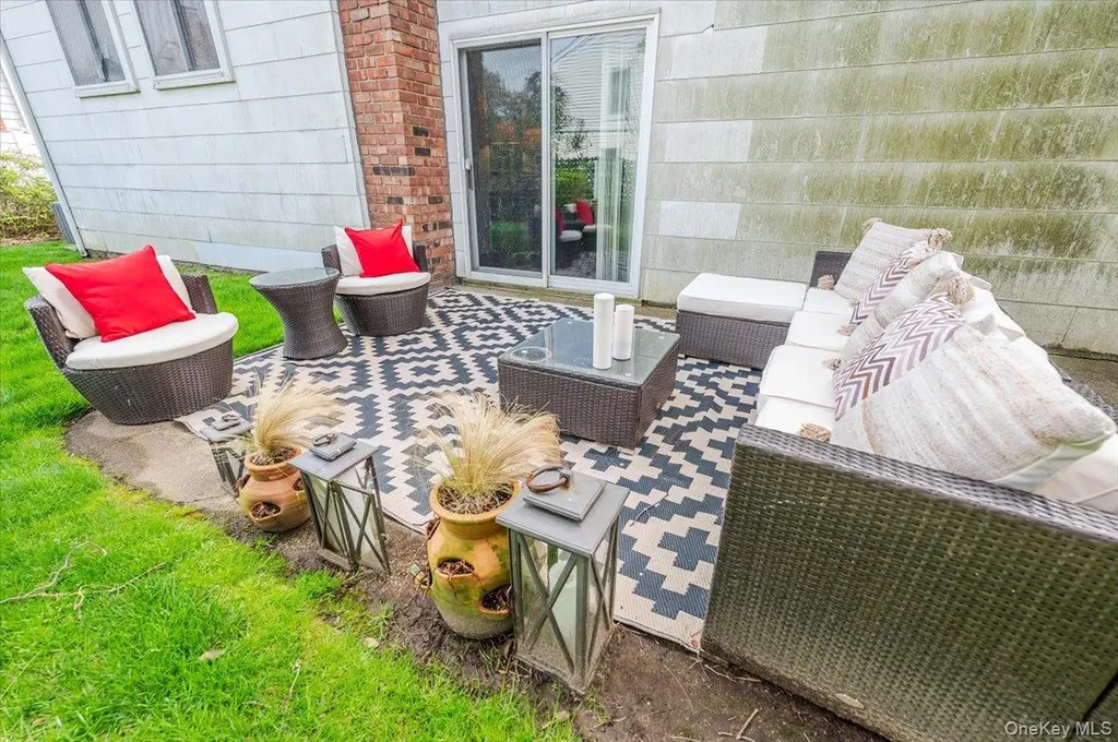 77 Tioga Avenue Atlantic Beach NY 11509