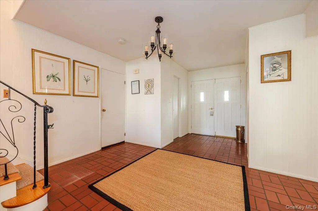 77 Tioga Avenue Atlantic Beach NY 11509