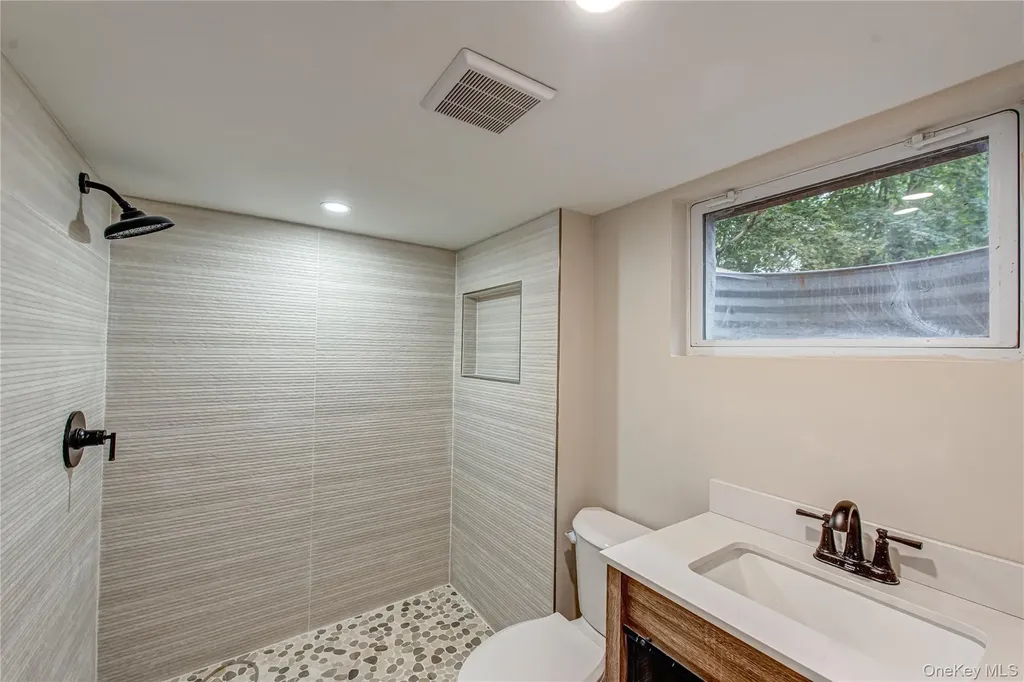 31 Terrell Street Patchogue NY 11772