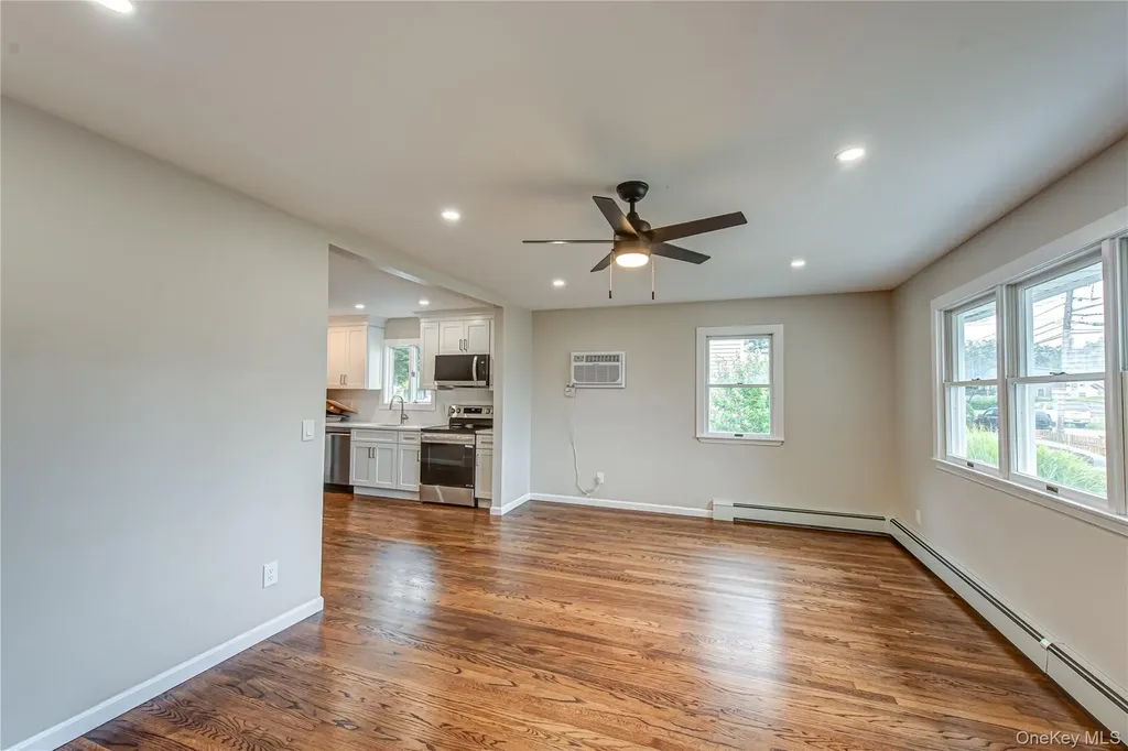 31 Terrell Street Patchogue NY 11772