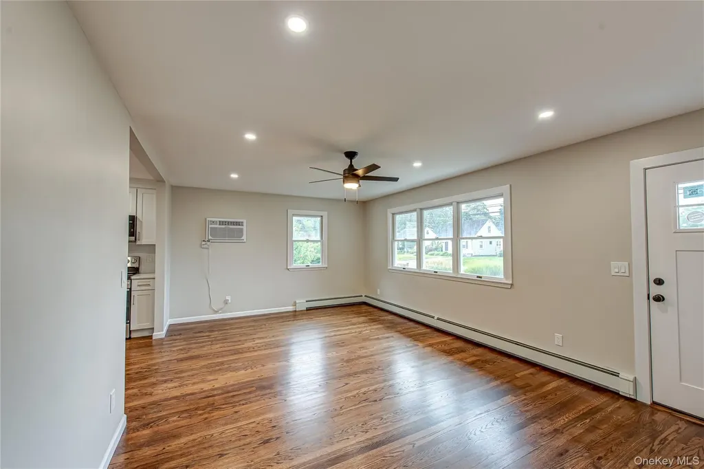 31 Terrell Street Patchogue NY 11772