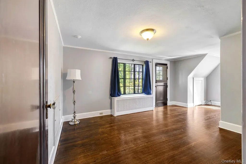 11 Seaman Road Poughkeepsie NY 12601