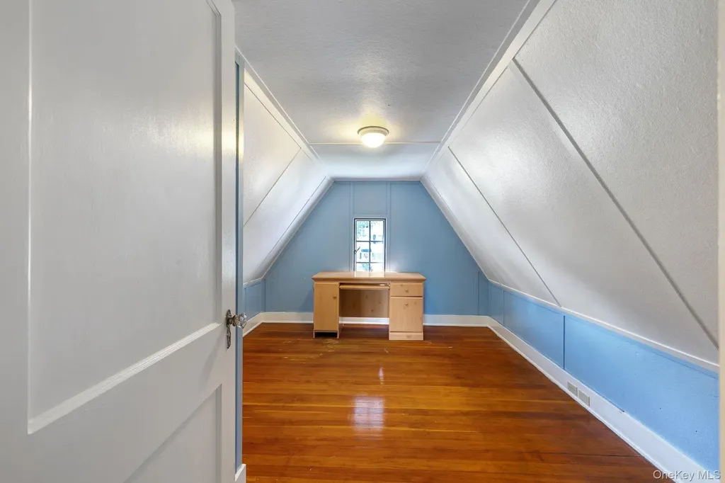11 Seaman Road Poughkeepsie NY 12601