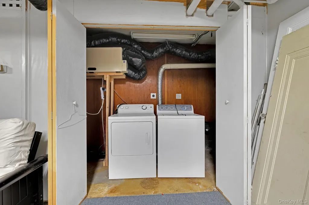 11 Seaman Road Poughkeepsie NY 12601