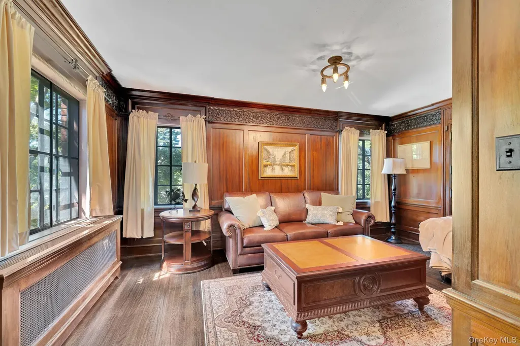 11 Seaman Road Poughkeepsie NY 12601