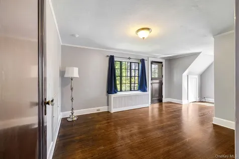 11 Seaman Road Poughkeepsie NY 12601