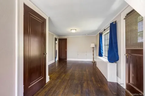 11 Seaman Road Poughkeepsie NY 12601