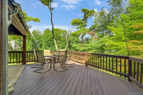 11 Seaman Road Poughkeepsie NY 12601