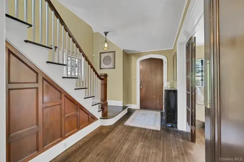 11 Seaman Road Poughkeepsie NY 12601