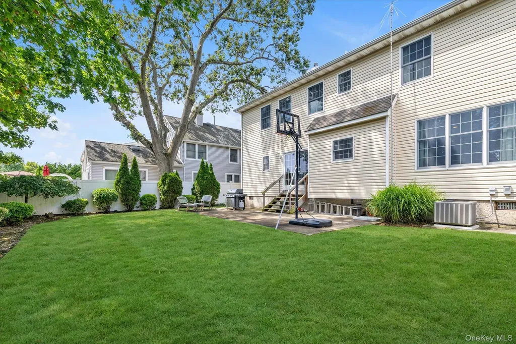 1674 Birch Drive Merrick NY 11566