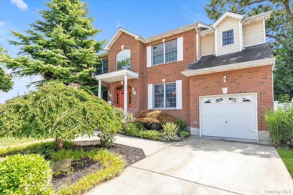 1674 Birch Drive Merrick NY 11566