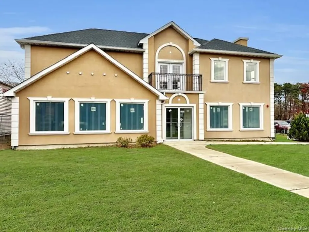 1197 Montauk Highway Mastic NY 11950