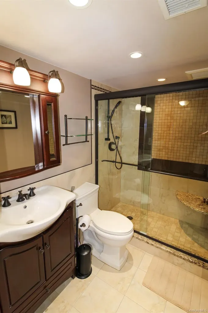 226 Annadale Road Staten Island NY 10312