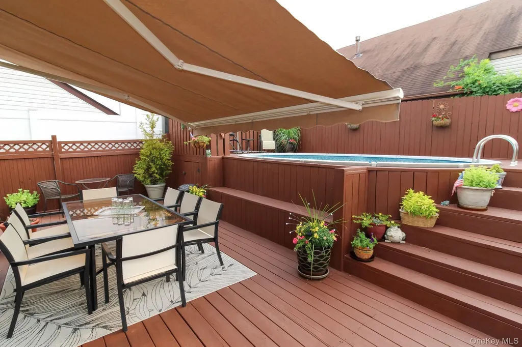 226 Annadale Road Staten Island NY 10312
