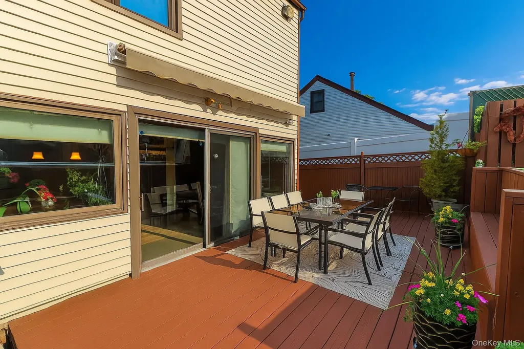 226 Annadale Road Staten Island NY 10312