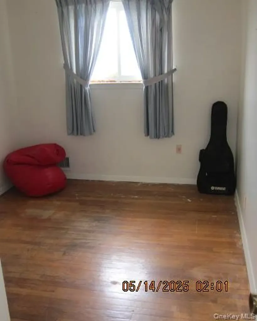 23514 147th Drive Rosedale NY 11422