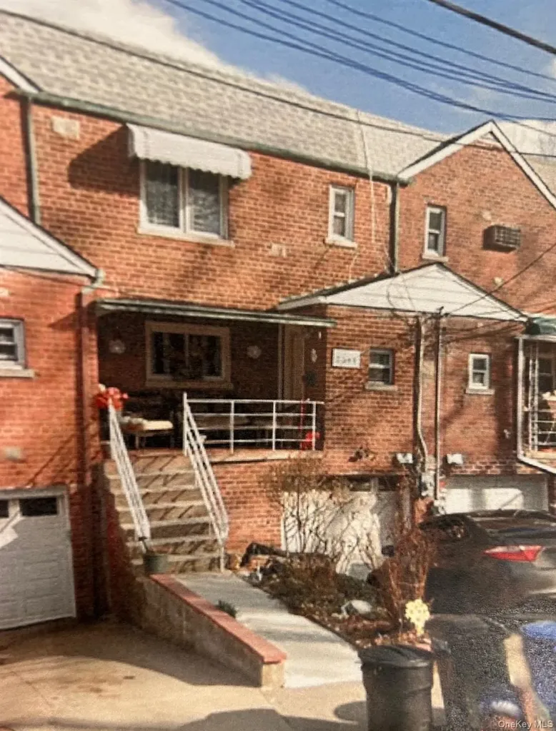 2544 Fish Avenue Bronx NY 10469