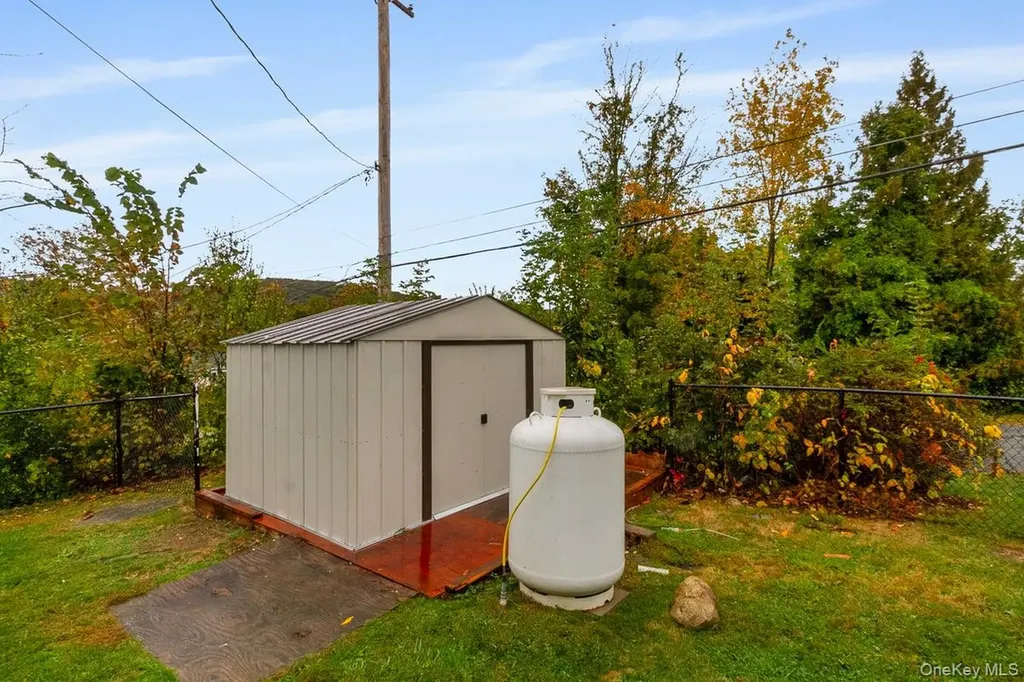 117 Cottage Road Carmel NY 10512