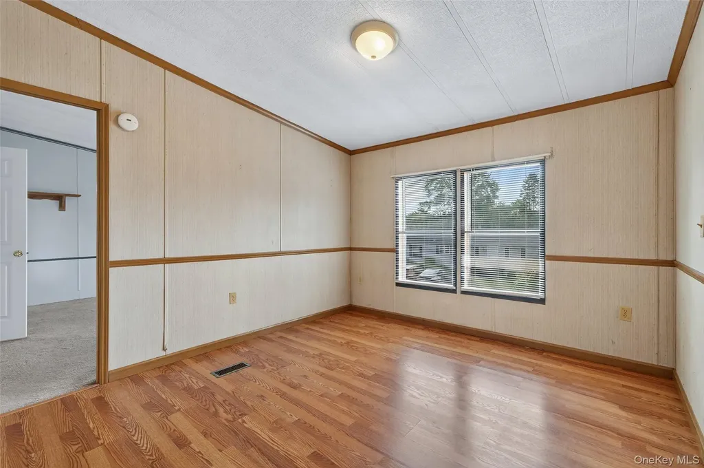 74 Pine Drive Bloomingburg NY 12721