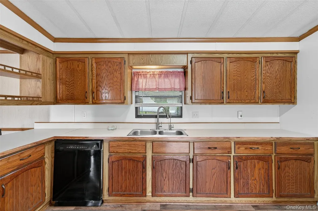 74 Pine Drive Bloomingburg NY 12721