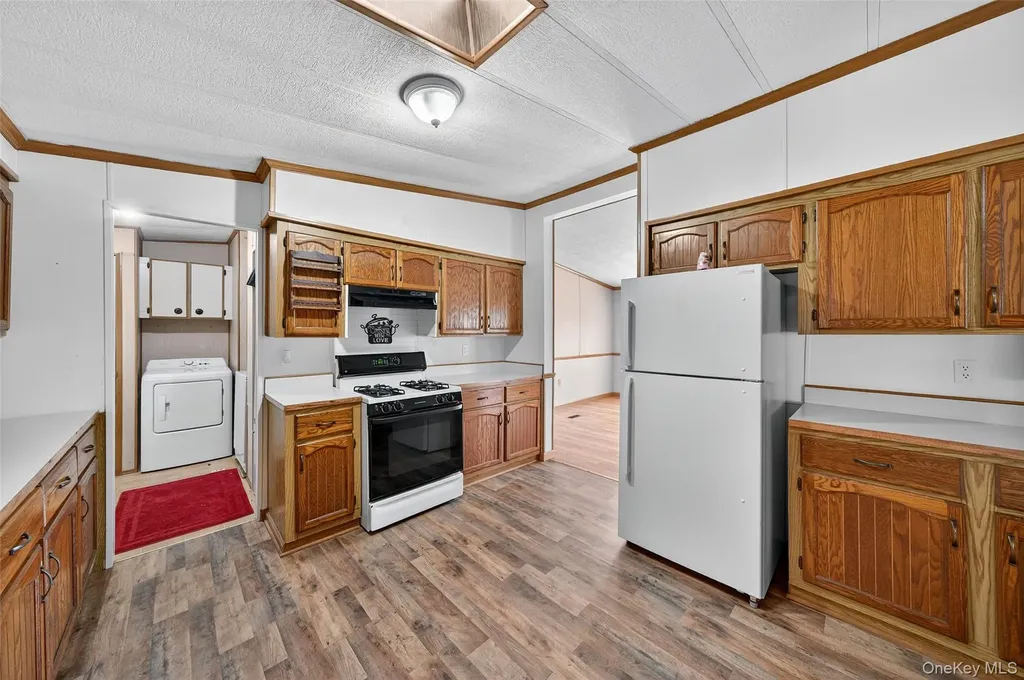 74 Pine Drive Bloomingburg NY 12721